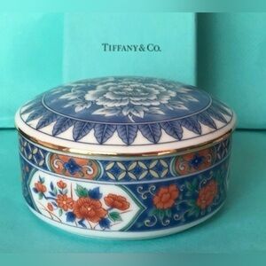Tiffany & Co. Bone China Imari Lidded Trinket Box